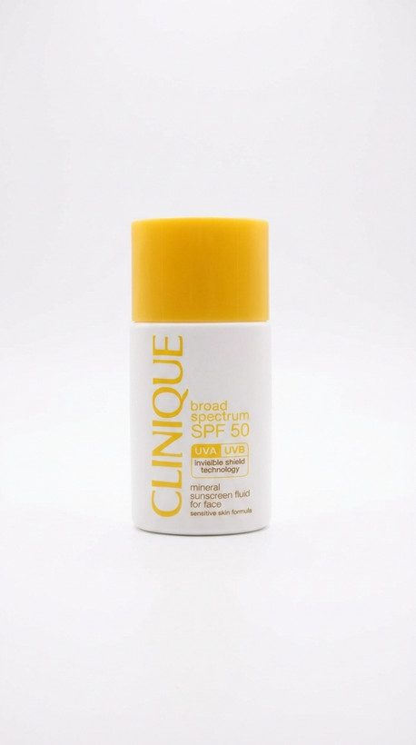 ضدآفتاب مینرال کلینیک SPF 50 مناسب پوست حساس